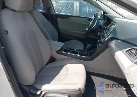 2019 Hyundai Sonata Se z USA, uszkodzony, nr VIN 5NPE24AF3KH756938